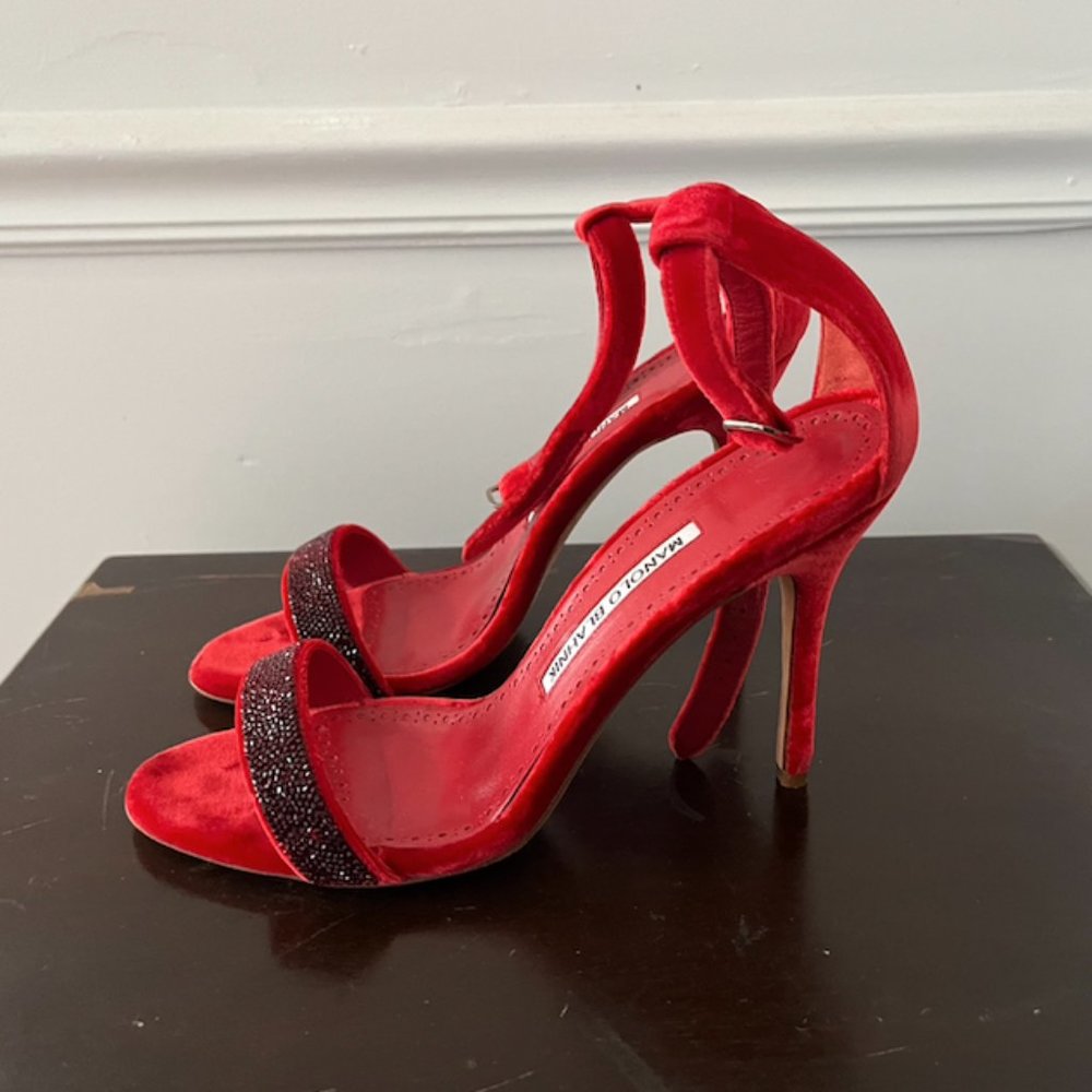 RED VELVET MANOLO BLAHNIK STILETTOS